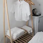 Kapselhotel Noya *