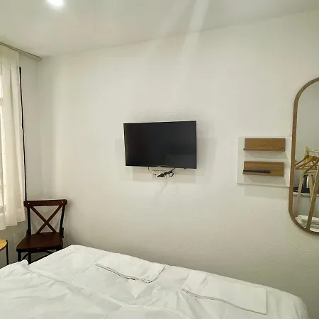 Noya Capsule hotel *