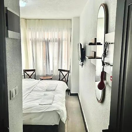 Noya Kapselhotell *