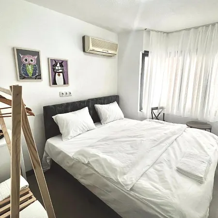 Noya Kapselhotell *